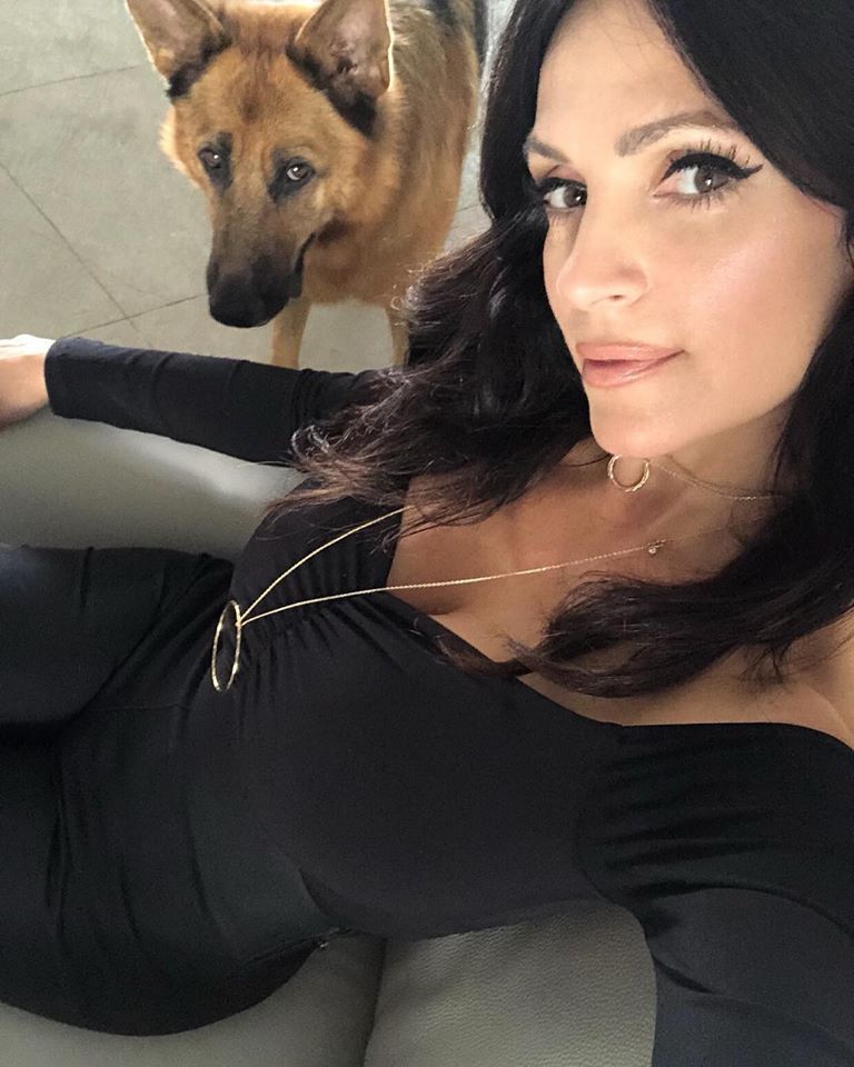 Celeb Lover on X: #denisemilani looking gorgeous with her big