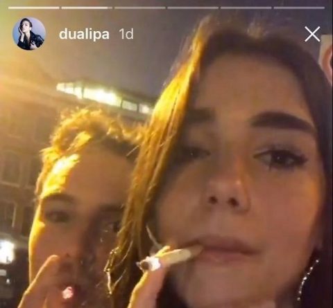 Top 60 Most Shocking Celebrity Smokers - Page 7 of 60 - Taddlr